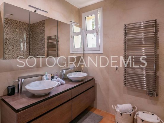 Comprar villa en Sotogrande Alto con 6 dormitorios | James Stewart - Savills Sotogrande