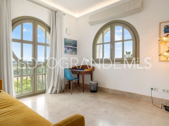 Se vende villa de 5 dormitorios en Sotogrande Alto | James Stewart - Savills Sotogrande