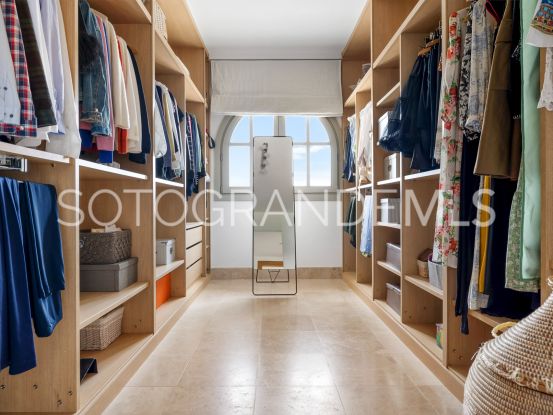 Se vende villa de 5 dormitorios en Sotogrande Alto | James Stewart - Savills Sotogrande