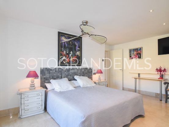Buy apartment with 5 bedrooms in Isla de la Vela | James Stewart - Savills Sotogrande