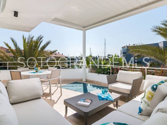 For sale Isla del Pez Barbero 4 bedrooms penthouse | James Stewart - Savills Sotogrande