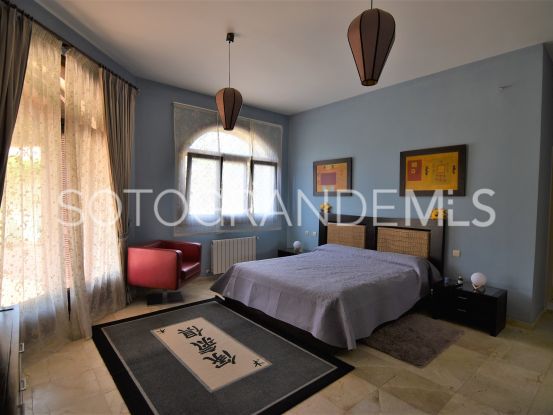 For sale villa with 5 bedrooms in Los Altos de Valderrama, Sotogrande Alto | James Stewart - Savills Sotogrande