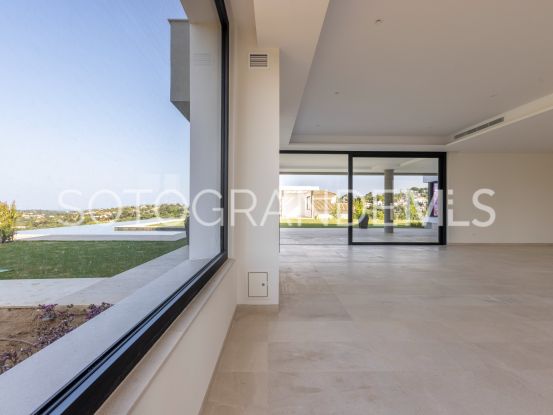 Comprar villa con 8 dormitorios en Sotogrande Alto | James Stewart - Savills Sotogrande