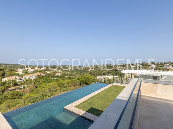Comprar villa con 8 dormitorios en Sotogrande Alto | James Stewart - Savills Sotogrande