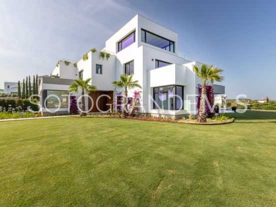 Comprar villa con 8 dormitorios en Sotogrande Alto | James Stewart - Savills Sotogrande