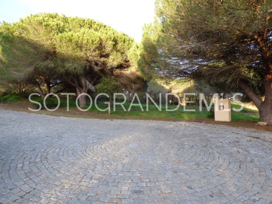 Comprar parcela en Los Altos de Valderrama | James Stewart - Savills Sotogrande