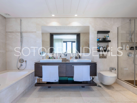 For sale 4 bedrooms triplex in Hacienda de Valderrama, Sotogrande Alto | James Stewart - Savills Sotogrande