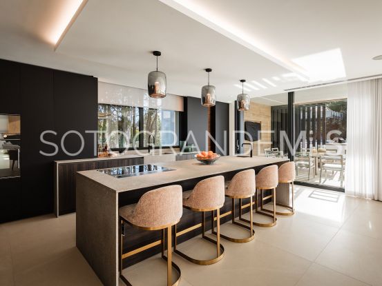 Se vende villa en Reyes y Reinas | James Stewart - Savills Sotogrande