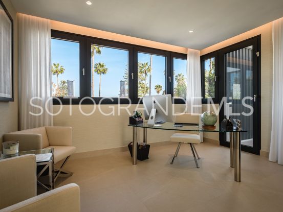 Se vende villa en Reyes y Reinas | James Stewart - Savills Sotogrande
