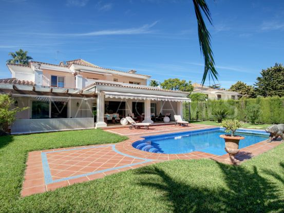 Se vende villa de 5 dormitorios en Casasola, Estepona | Terra Meridiana
