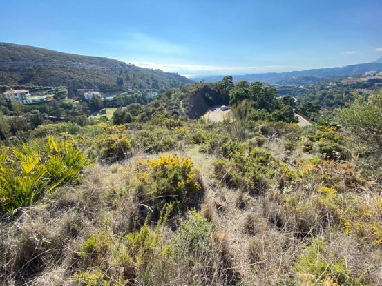 Parcela a la venta en Marbella Club Golf Resort, Benahavis | Terra Meridiana