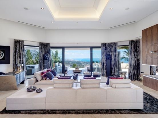 Stunning modern villa with infinity pool and panoramic views for sale in La Zagaleta, Benahavís