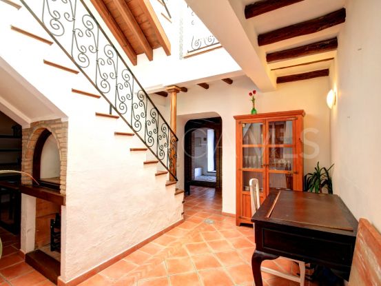 For sale town house with 4 bedrooms in Estepona Old Town | Terra Meridiana