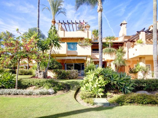 Adosado a la venta en Alcazaba Beach, Estepona | Terra Meridiana
