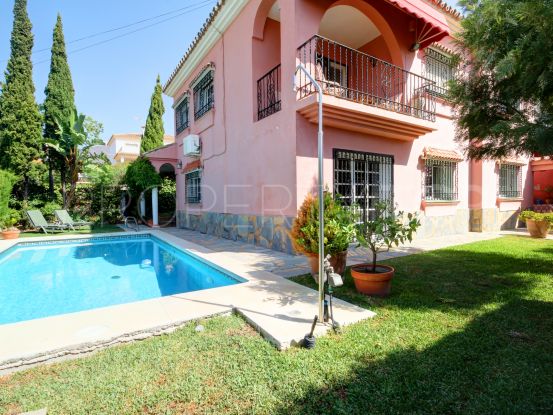 Villa for sale in Seghers with private pool and sea views, Estepona