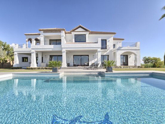 Comprar villa con 5 dormitorios en Los Flamingos Golf, Benahavis | Engel Völkers Marbella