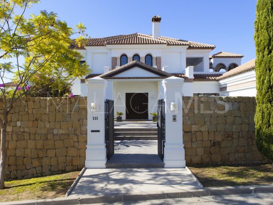 Buy Los Flamingos Golf villa with 5 bedrooms | Engel Völkers Marbella