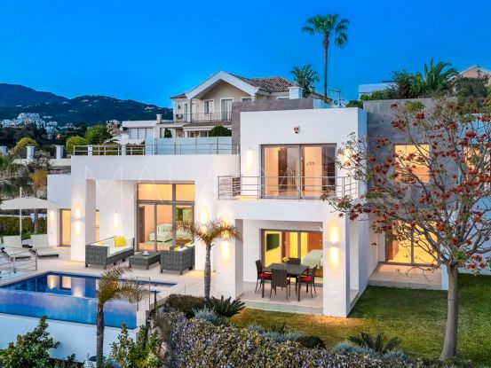 Villa con 4 dormitorios en venta en Puerto del Almendro, Benahavis | Engel Völkers Marbella