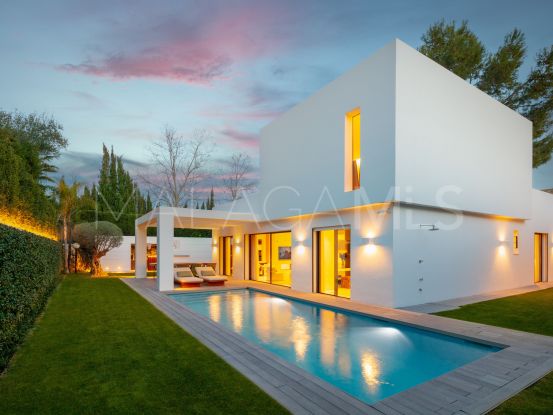 Villa for sale in Guadalmina Alta with 4 bedrooms | Engel Völkers Marbella