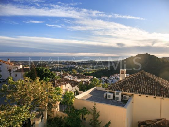 For sale villa with 6 bedrooms in Los Arqueros | Engel Völkers Marbella
