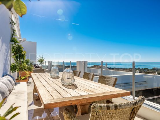 Atico en venta en Los Altos de los Monteros | Engel Völkers Marbella