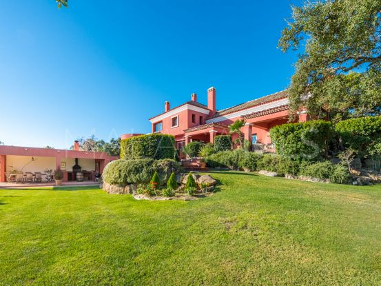 For sale Altos de Elviria villa with 6 bedrooms | Engel Völkers Marbella