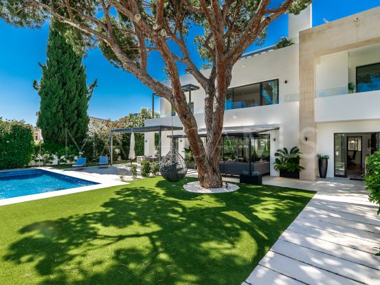 Villa en venta en Beach Side Golden Mile | Engel Völkers Marbella