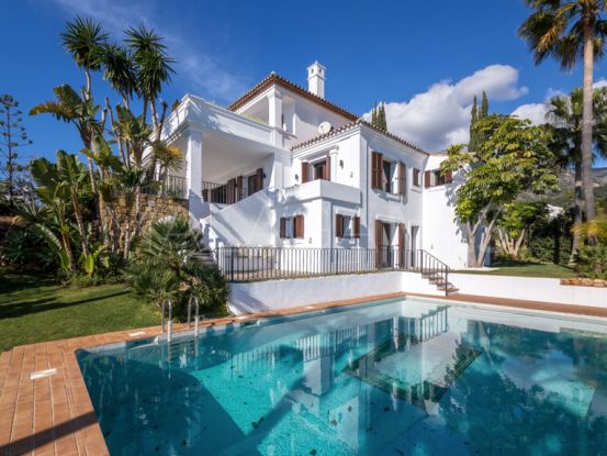 Villa for sale in Cascada de Camojan | Engel Völkers Marbella