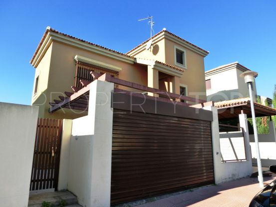 Se vende villa en Guillena con 6 dormitorios | Gilmar Sevilla