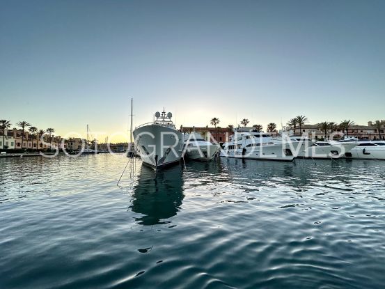 Apartment with 3 bedrooms for sale in Ribera de la Golondrina, Sotogrande Marina | Kassa Sotogrande Real Estate