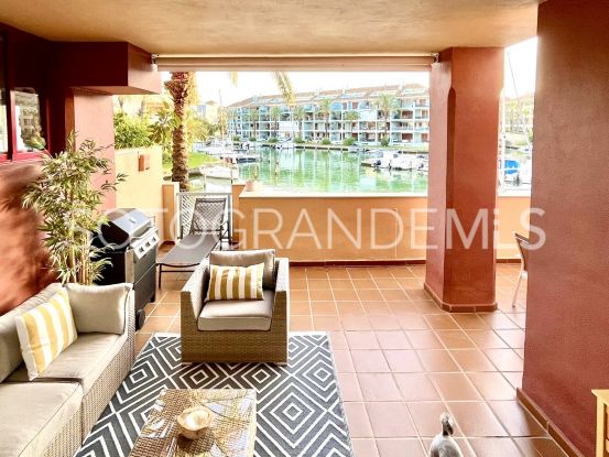 Apartment with 3 bedrooms for sale in Ribera de la Golondrina, Sotogrande Marina | Kassa Sotogrande Real Estate
