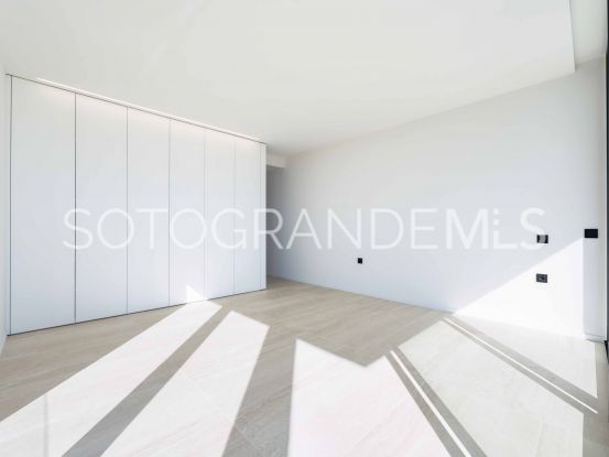 Comprar villa en Zona M de 5 dormitorios | Kassa Sotogrande Real Estate