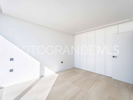 Comprar villa en Zona M de 5 dormitorios | Kassa Sotogrande Real Estate