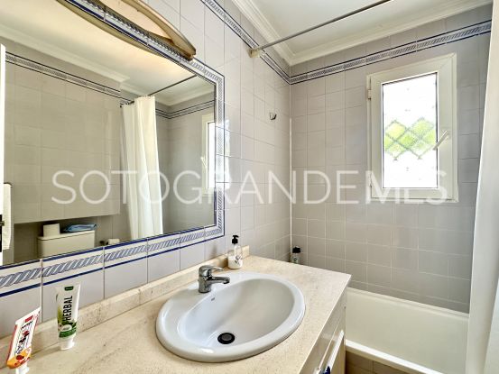 Villa en venta en Zona B | Kassa Sotogrande Real Estate