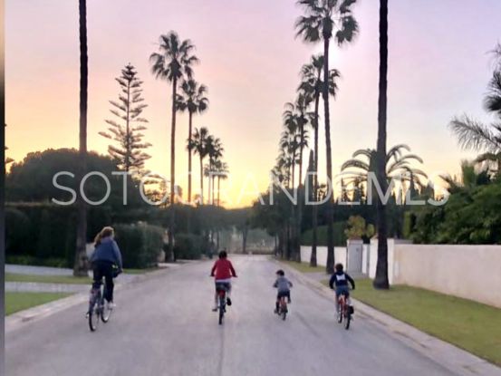 Plot for sale in Kings & Queens, Sotogrande Costa | Kassa Sotogrande Real Estate