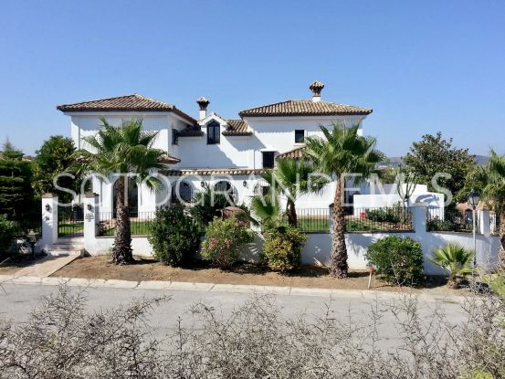 Villa for sale in Zona B with 4 bedrooms | Kassa Sotogrande Real Estate