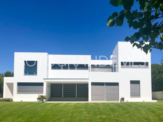 Zona F 5 bedrooms villa | Kassa Sotogrande Real Estate
