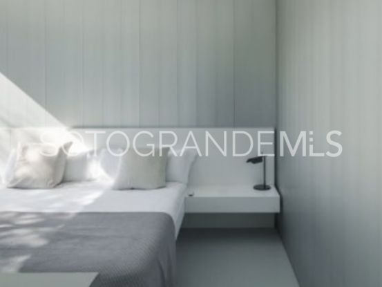 For sale 8 bedrooms villa in Los Altos de Valderrama | Kassa Sotogrande Real Estate
