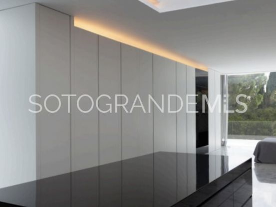 For sale 8 bedrooms villa in Los Altos de Valderrama | Kassa Sotogrande Real Estate