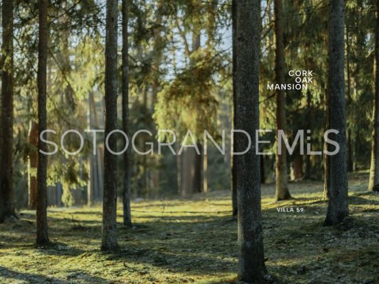 For sale 8 bedrooms villa in Los Altos de Valderrama | Kassa Sotogrande Real Estate