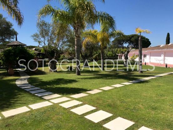 Villa en Reyes y Reinas, Sotogrande Costa | Kassa Sotogrande Real Estate