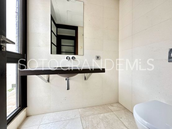 Comprar duplex en Hacienda de Valderrama de 4 dormitorios | Kassa Sotogrande Real Estate