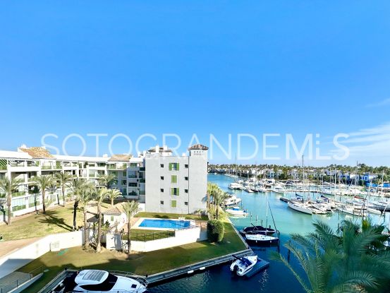 Ático de 2 dormitorios en venta en Jungla del Loro, Marina de Sotogrande | Kassa Sotogrande Real Estate