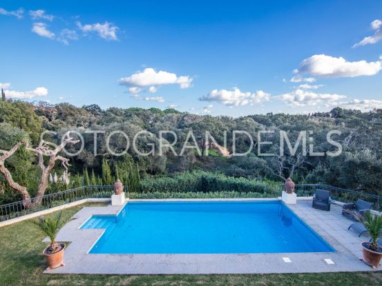 Buy villa in Los Altos de Valderrama with 5 bedrooms | Kassa Sotogrande Real Estate
