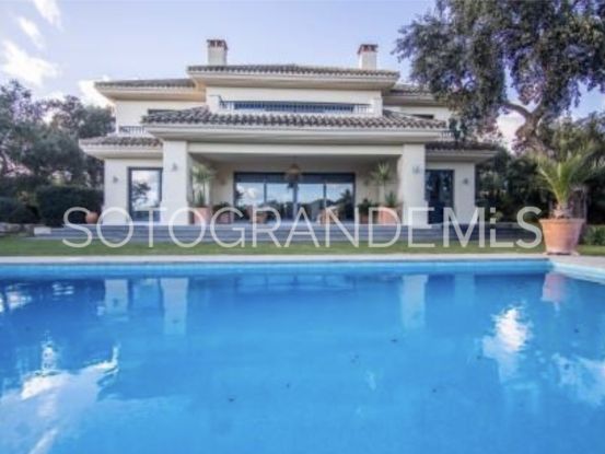 Buy villa in Los Altos de Valderrama with 5 bedrooms | Kassa Sotogrande Real Estate