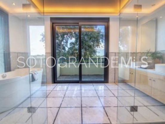 Buy villa in Los Altos de Valderrama with 5 bedrooms | Kassa Sotogrande Real Estate