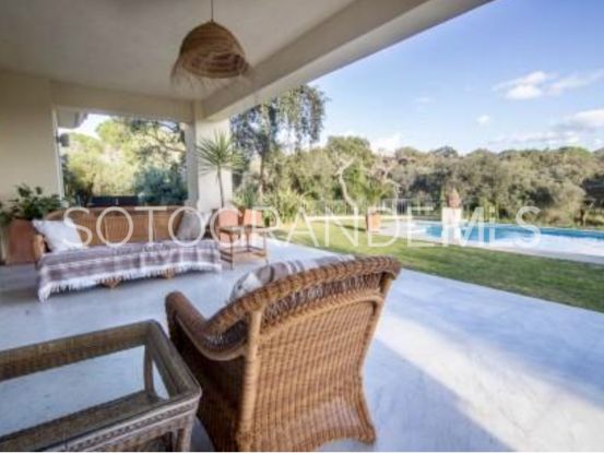 Buy villa in Los Altos de Valderrama with 5 bedrooms | Kassa Sotogrande Real Estate