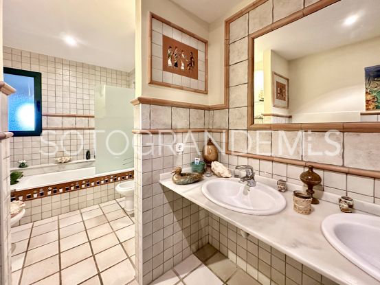 Villa for sale in Zona B, Sotogrande Costa | Kassa Sotogrande Real Estate