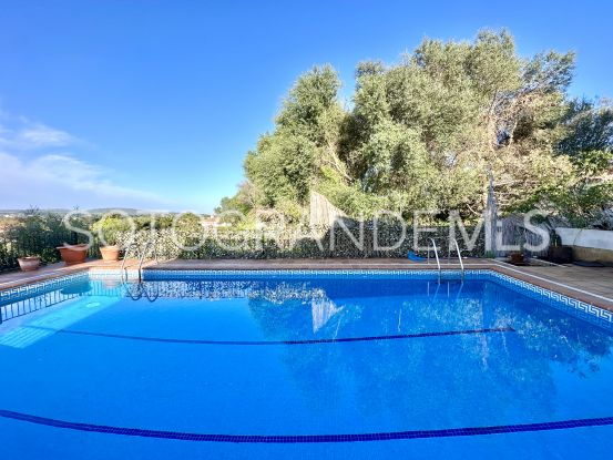 Villa for sale in Zona B, Sotogrande Costa | Kassa Sotogrande Real Estate