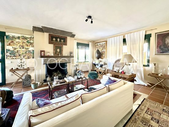 Villa for sale in Zona B, Sotogrande Costa | Kassa Sotogrande Real Estate
